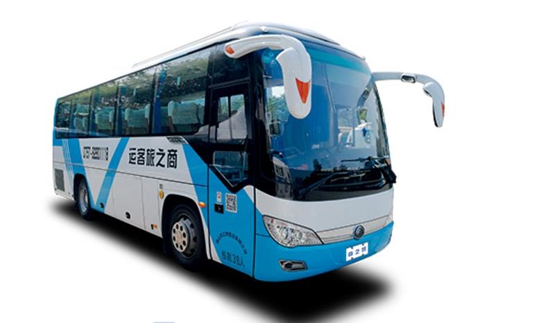 南方陰雨綿綿，雨天開車要注意！