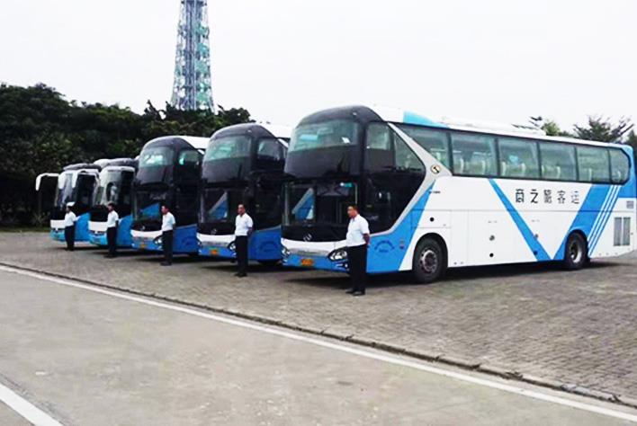 旅游包車